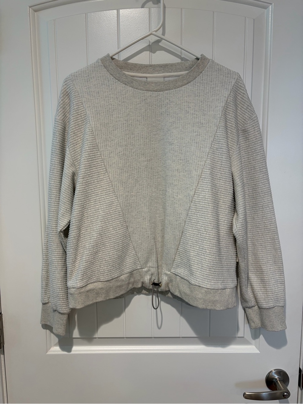 Varley Light Gray Ribbed Crewneck Sweatshirt with Drawstring Waist